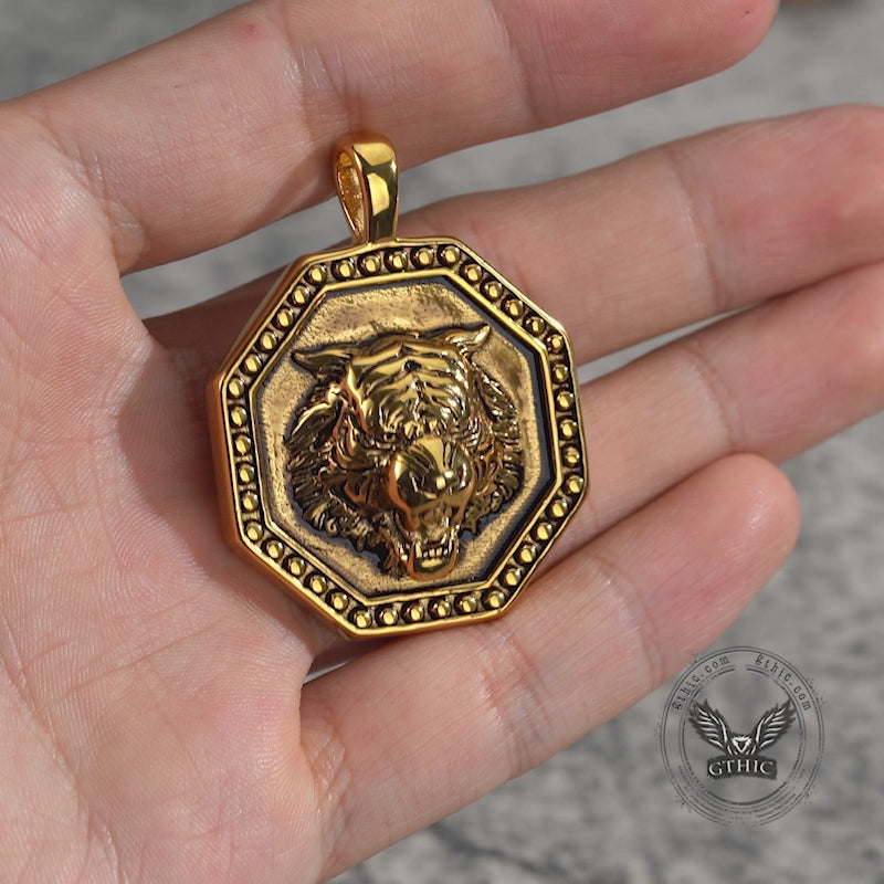 Ciondolo teschio in acciaio inossidabile con croce testa di tigre