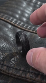 Vintage Beast-Motif Scrollwork Stainless Steel Spinner Ring