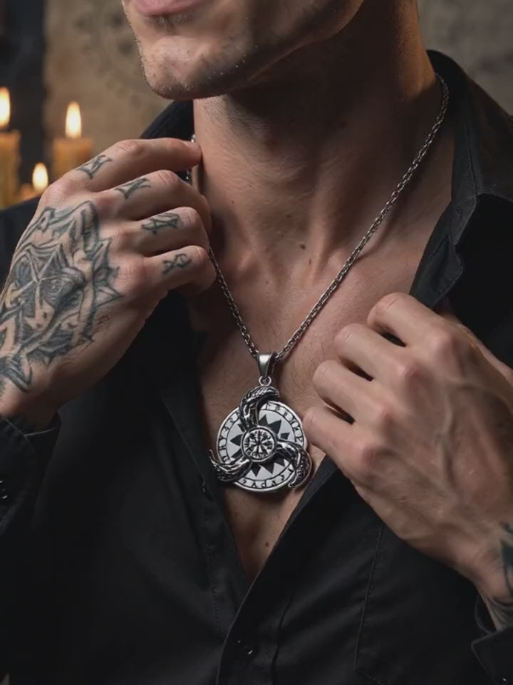 Viking Runses Vegvisir Stainless Steel Spinner Pendant