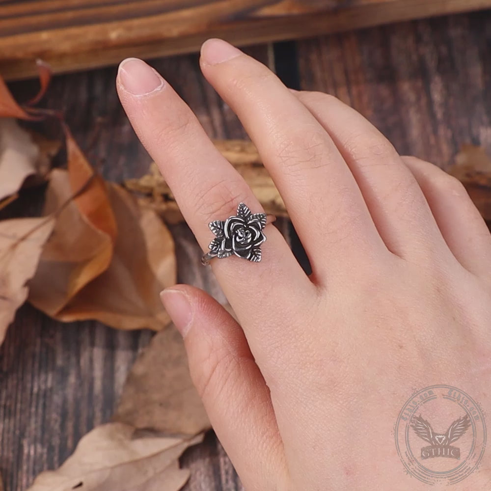 Anillo de acero inoxidable con calavera rosa vintage