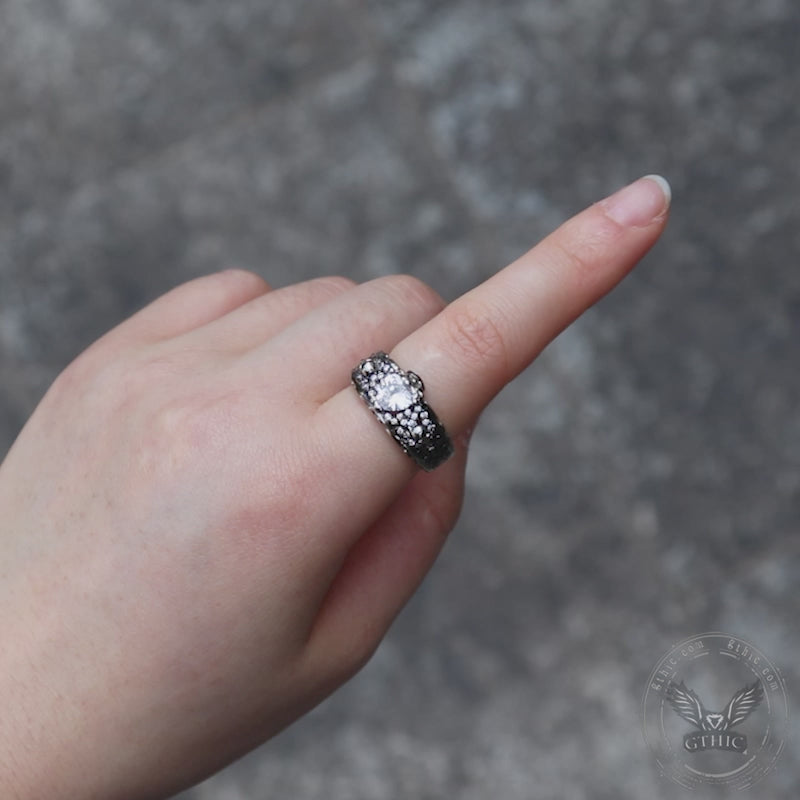 Black Skull Wedding Rings for Women Crystal Engagement Finger Ring Punk  Rhinestone Ring Fashion Jewelry : Amazon.se: Everything Else