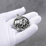 Colgante de acero inoxidable con cabeza de calavera de toro
