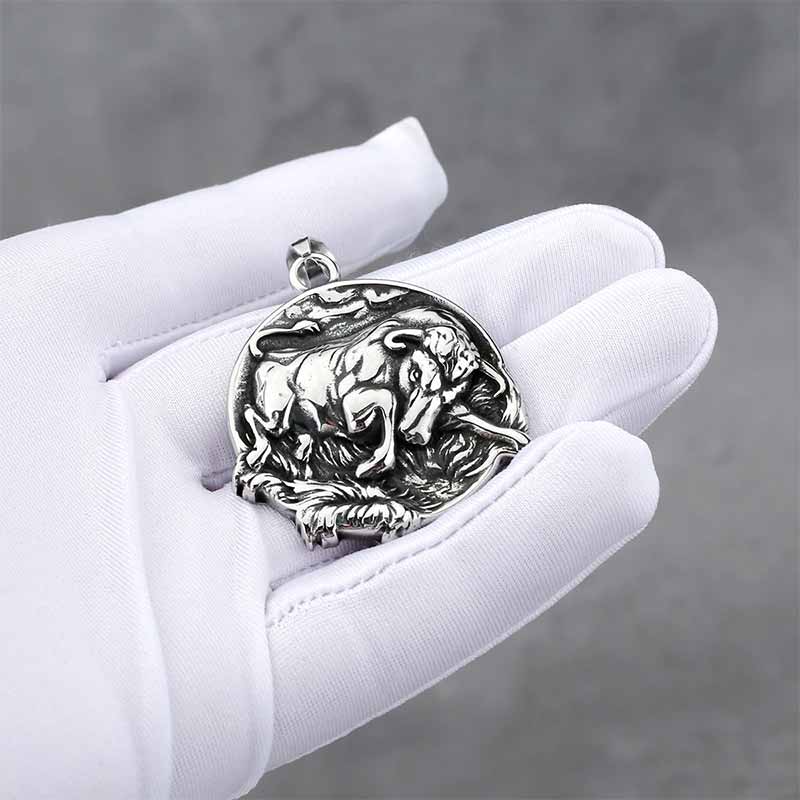 Colgante de acero inoxidable con cabeza de calavera de toro