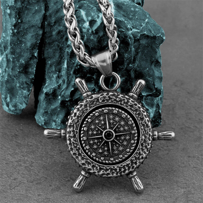 Punk Compass Rudder Stainless Steel Spinner Pendant 01 | Gthic.com