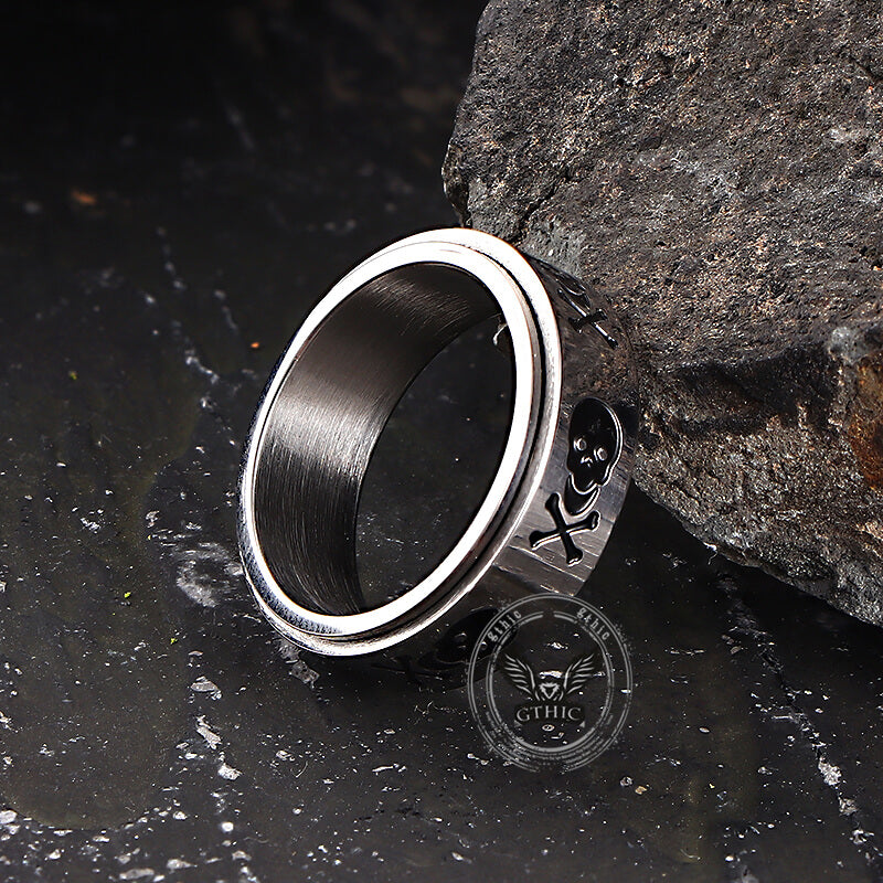 Anello girevole in acciaio inossidabile con croce di teschio