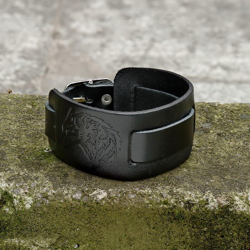 Punk Wolf Head Embossed Leather Bracelet