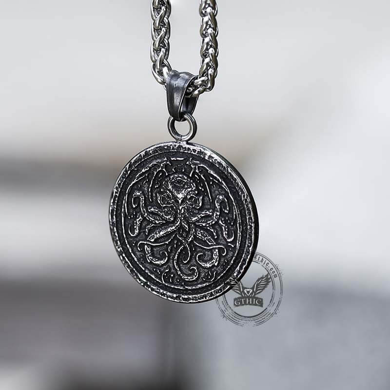 Retro Cthulhu Octopus Stainless Steel Marine Pendant