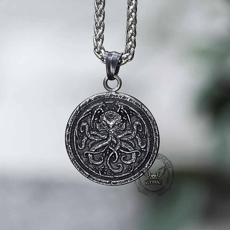 Retro Cthulhu Octopus Stainless Steel Marine Pendant | Gthic.com
