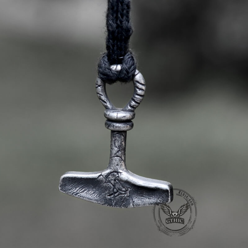 Retro Thor's Hammer Stainless Steel Viking Pendant | Gthic.com