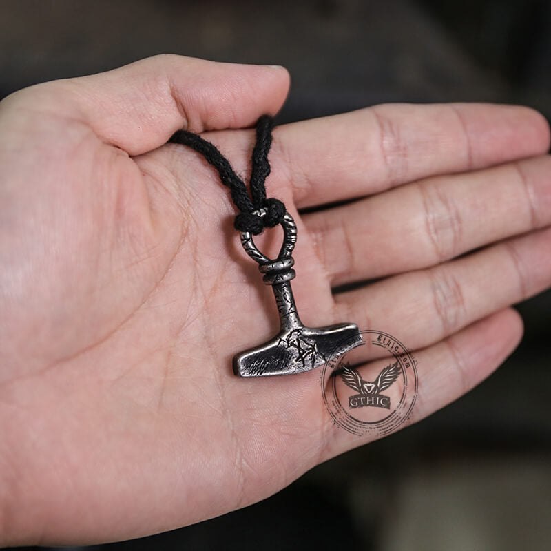 Retro Thor's Hammer Stainless Steel Viking Pendant