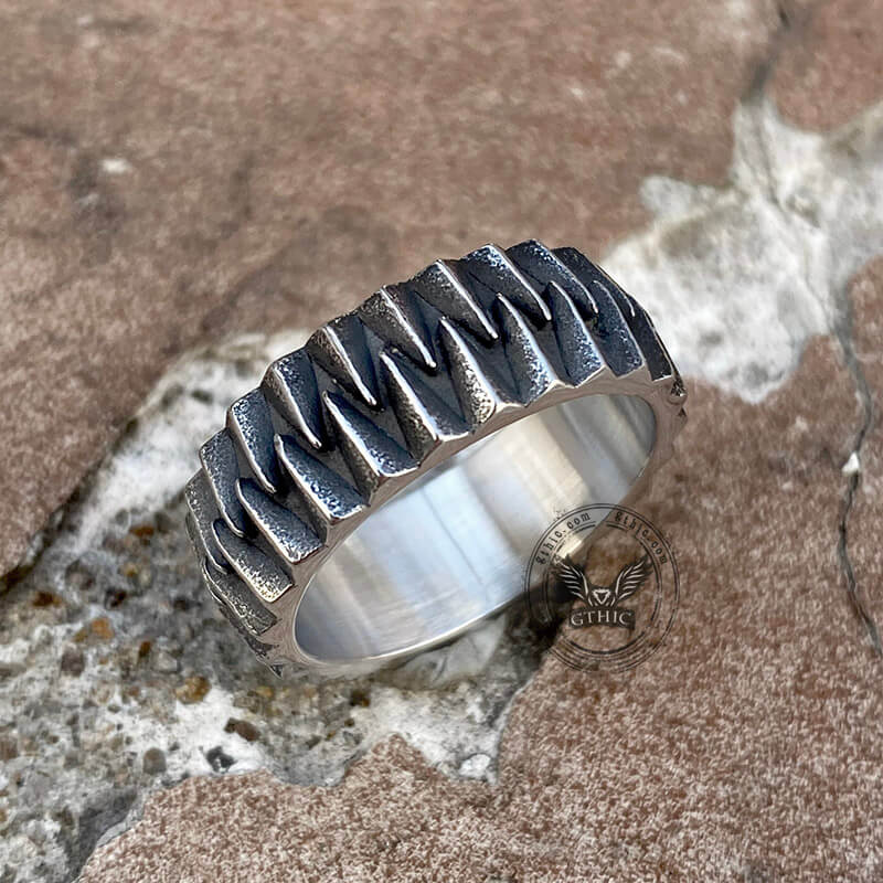 Sharp Teeth Stainless Steel Band Ring | Gthic.com