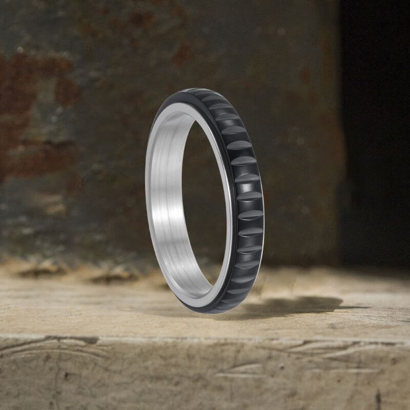 Simple 4mm Gear Pattern Stainless Steel Spinner Ring | Gthic.com