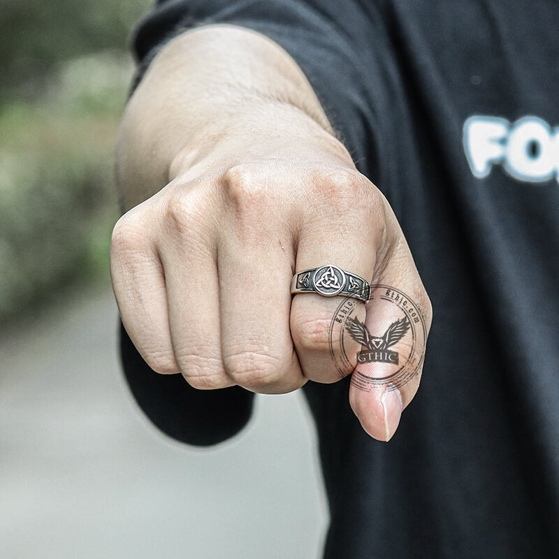 Bague Viking en acier inoxydable avec nœud celtique simple