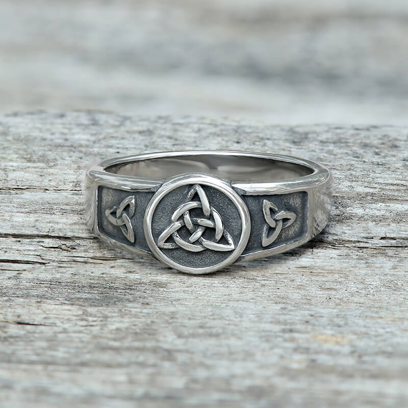 Simple Celtic Knot Stainless Steel Viking Ring | Gthic.com