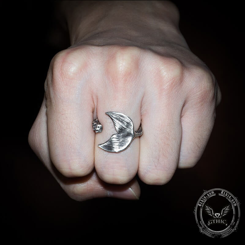 Simple Fishtail Sterling Silver Open Ring | Gthic.com