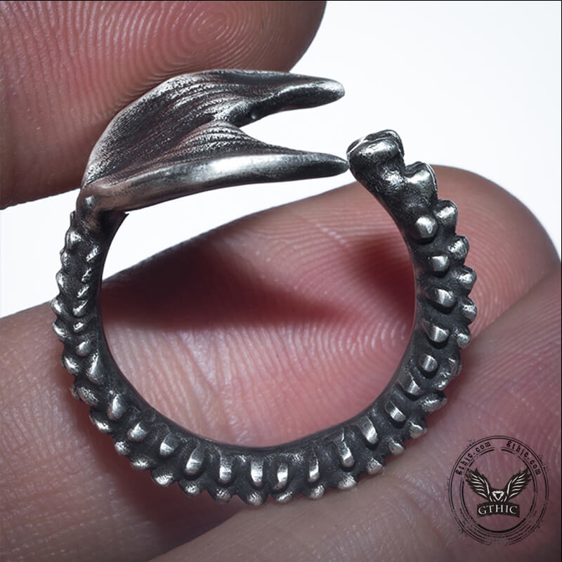 Simple Fishtail Sterling Silver Open Ring | Gthic.com