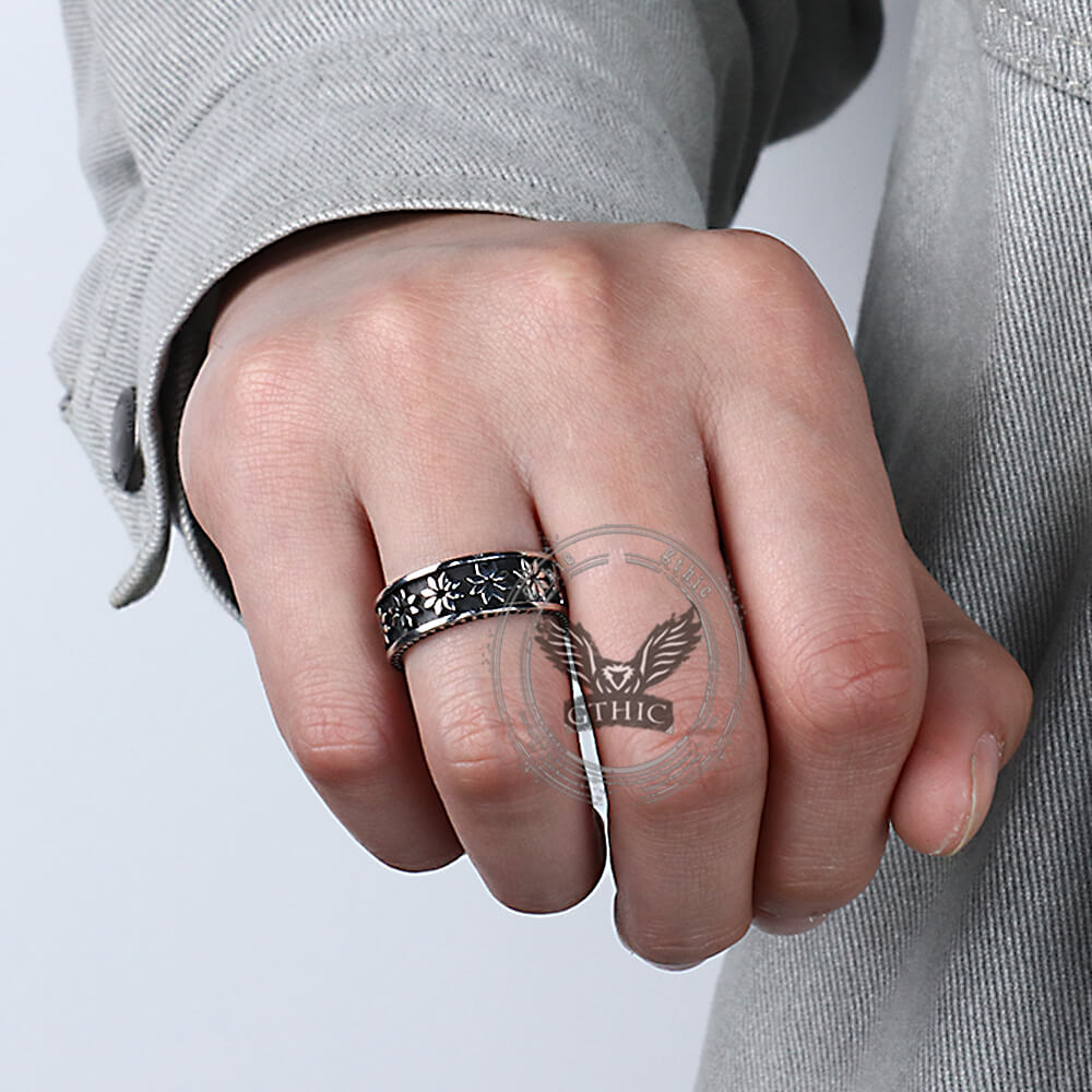 Simple Punk Rhombus Flower Stainless Steel Ring | Gthic.com