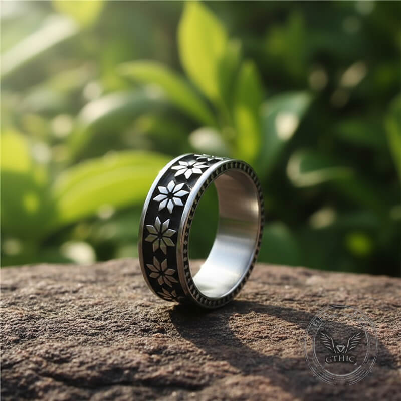 Simple Punk Rhombus Flower Stainless Steel Ring