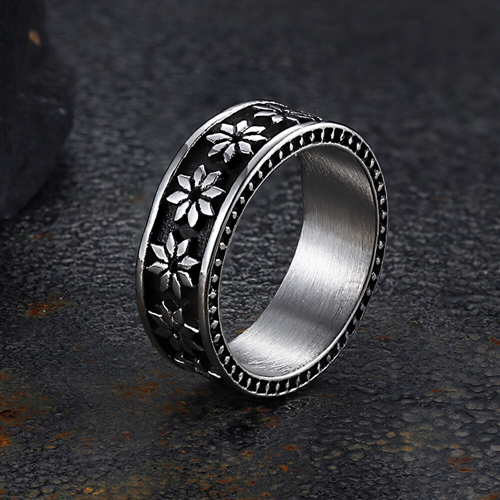 Simple Punk Rhombus Flower Stainless Steel Ring | Gthic.com