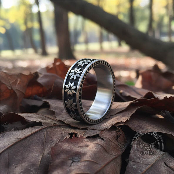 Simple Punk Rhombus Flower Stainless Steel Ring | Gthic.com