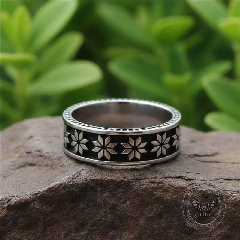 Simple Punk Rhombus Flower Stainless Steel Ring | Gthic.com