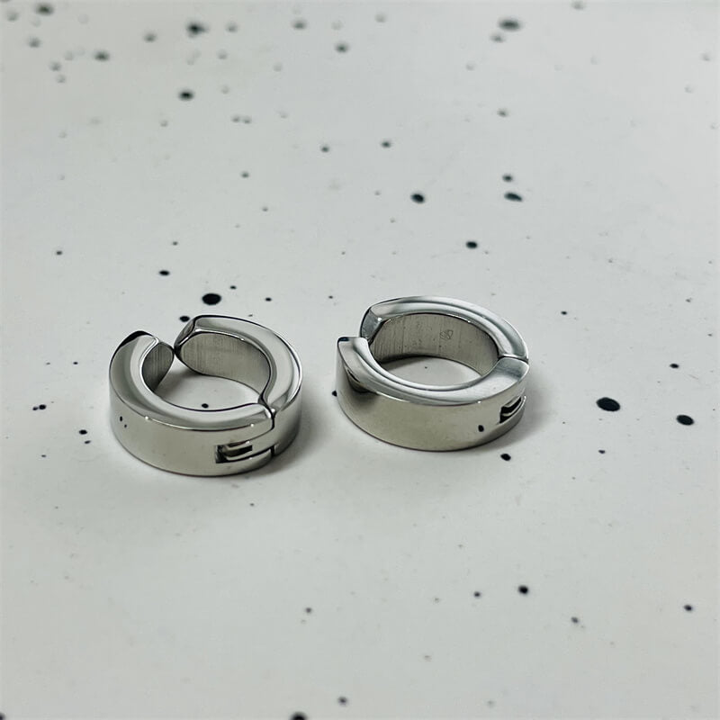 Simple Silver Color Stainless Steel Ear Cuffs | Gthic.com