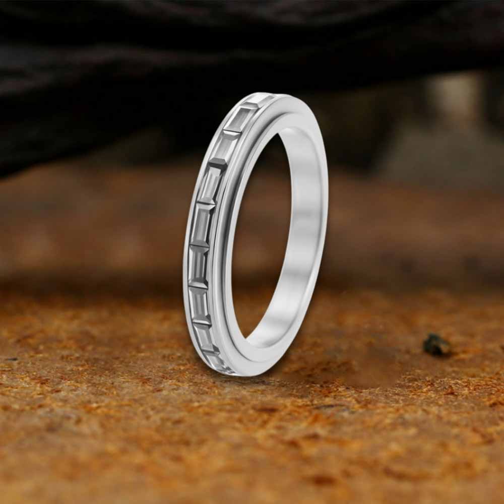 Simple Single-Row Zircon Stainless Steel Spinner Ring | Gthic.com