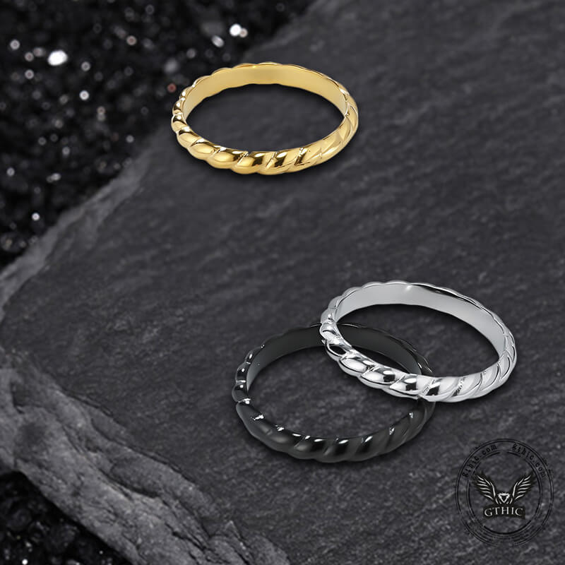 Simple Twist Stainless Steel Ring | Gthic.com