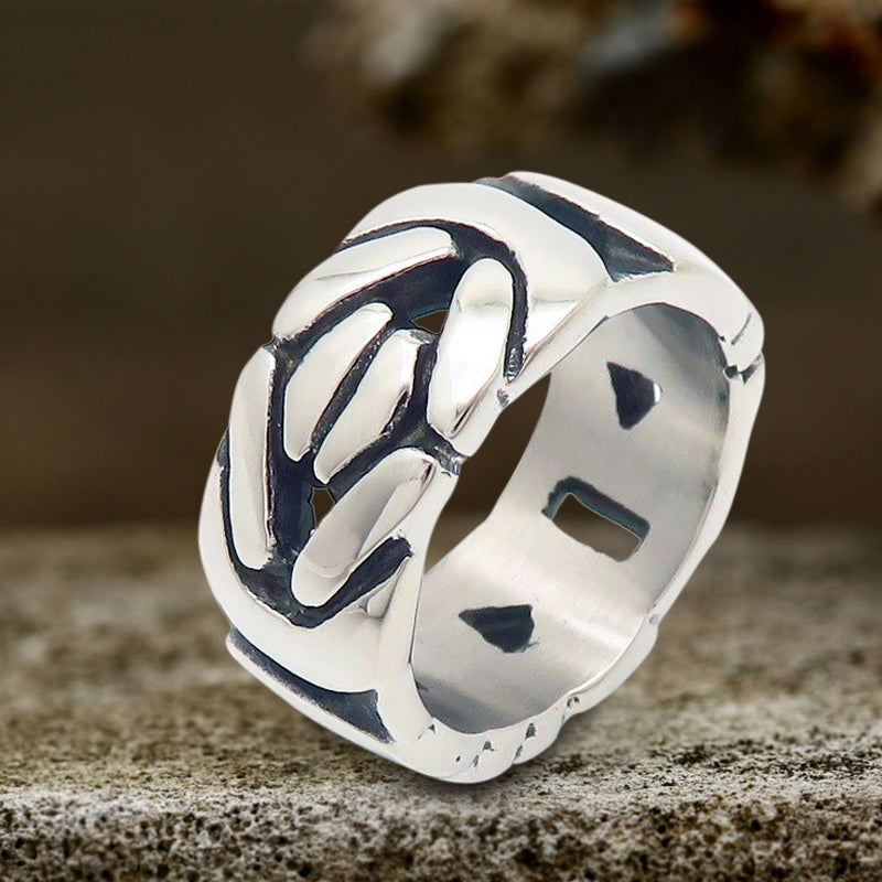 Simple V-shaped Emperor Chain Couple Stainless Steel Ring | Gthic.com