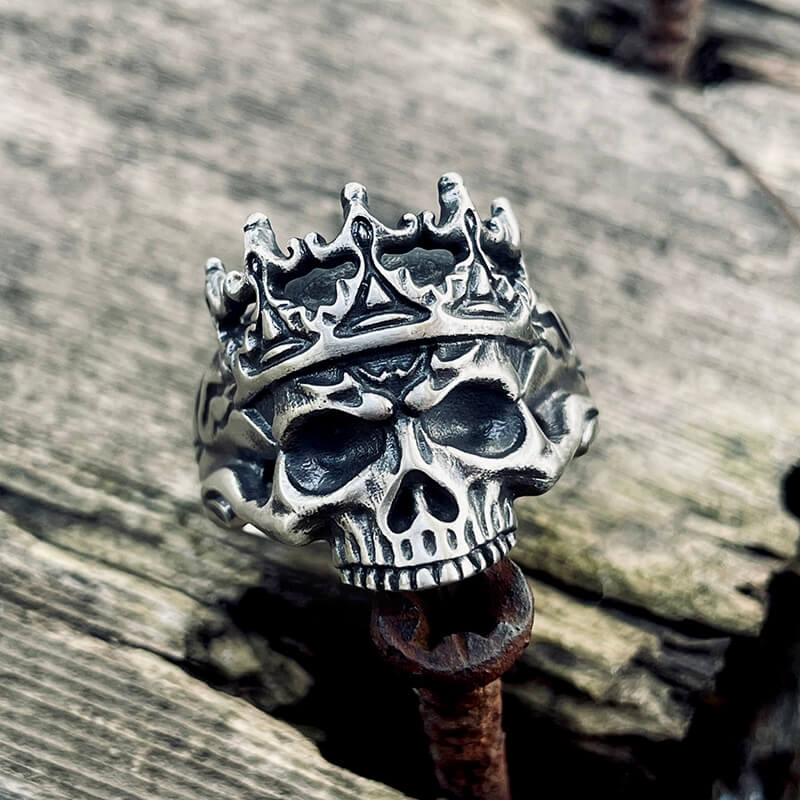 Skeleton King With Crown Sterling Silver Skull Ring | Gthic.com