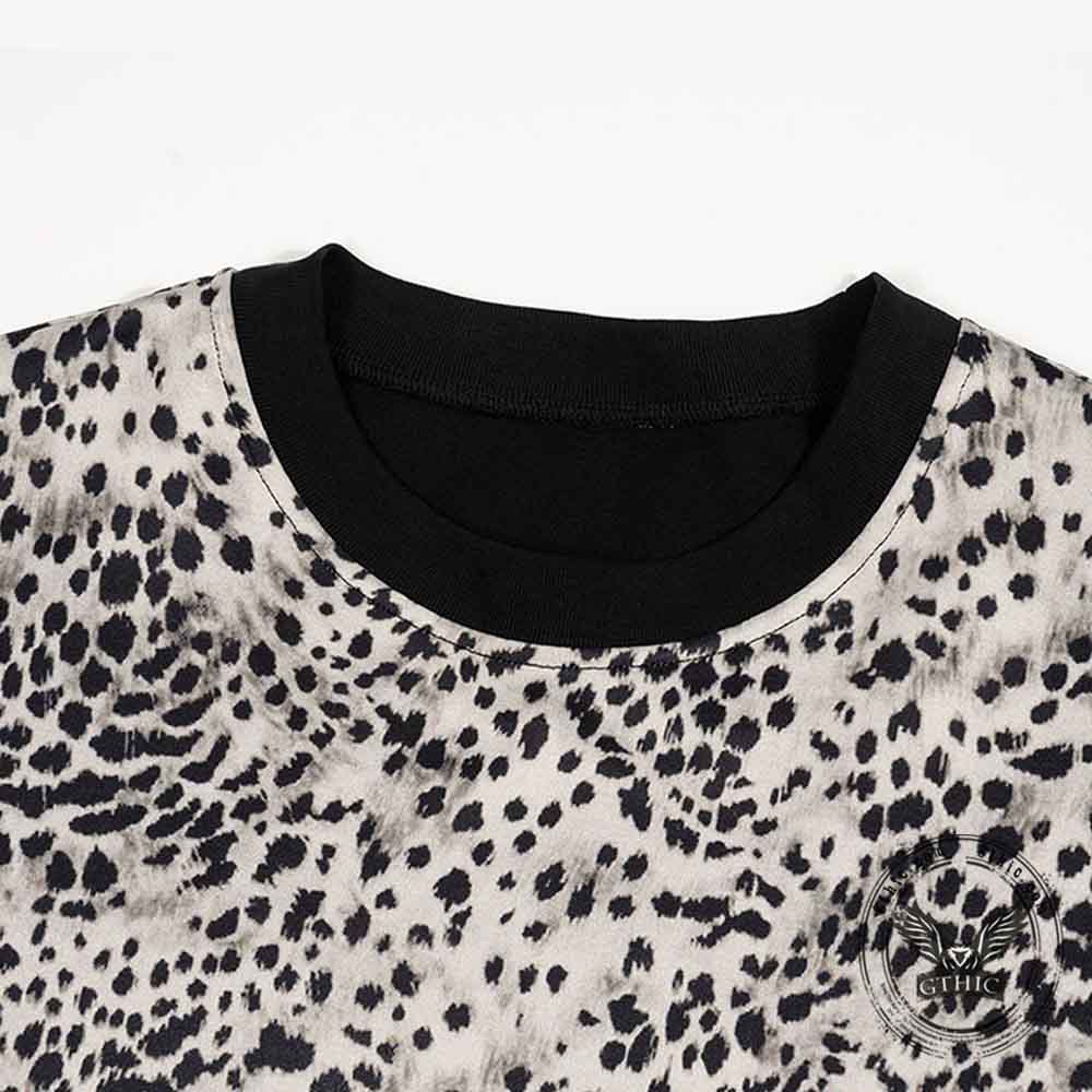 Stylish Crew Neck Reversible Leopard Print T-shirt
