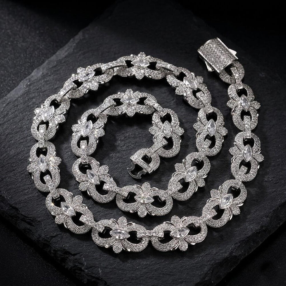 Stylish Hip-Hop Horseshoe Flower Copper Clavicle Necklace