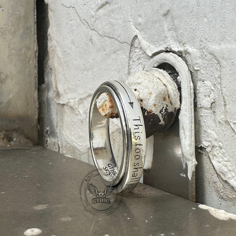 Anillo de plata de ley con diseño floral gótico y circonitas