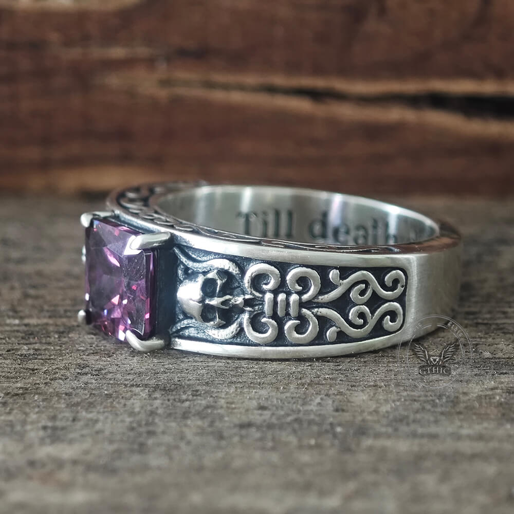 Anillo de plata de ley con diseño floral gótico y circonitas