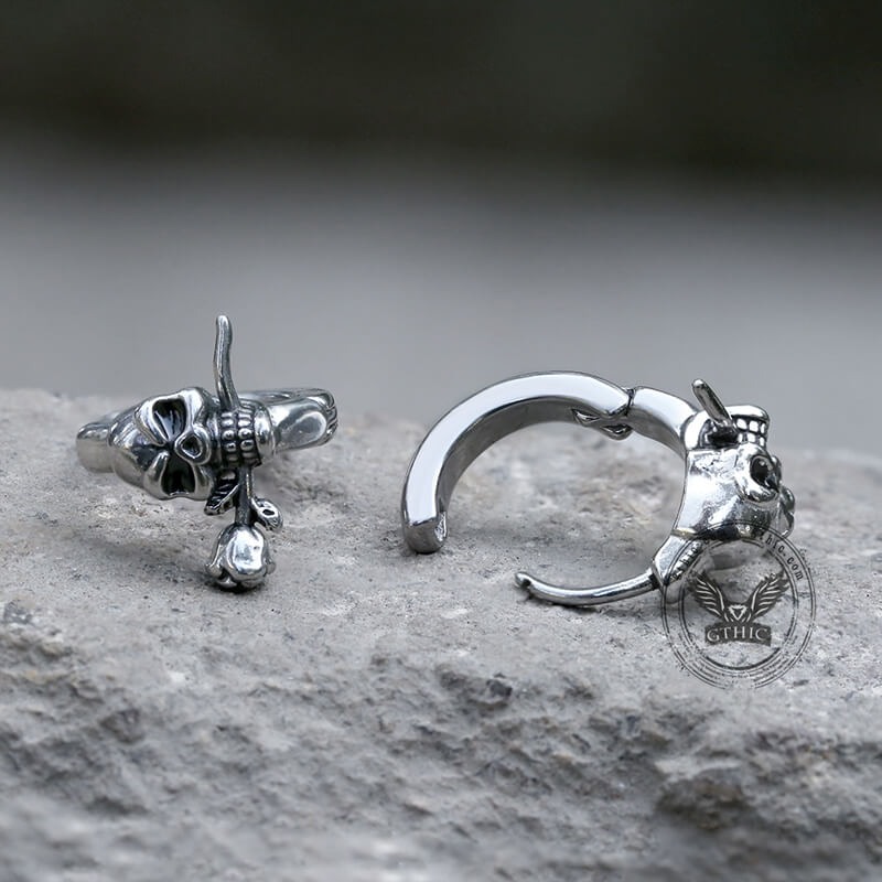 Boucles d'oreilles en argent sterling avec crâne de rose True Love