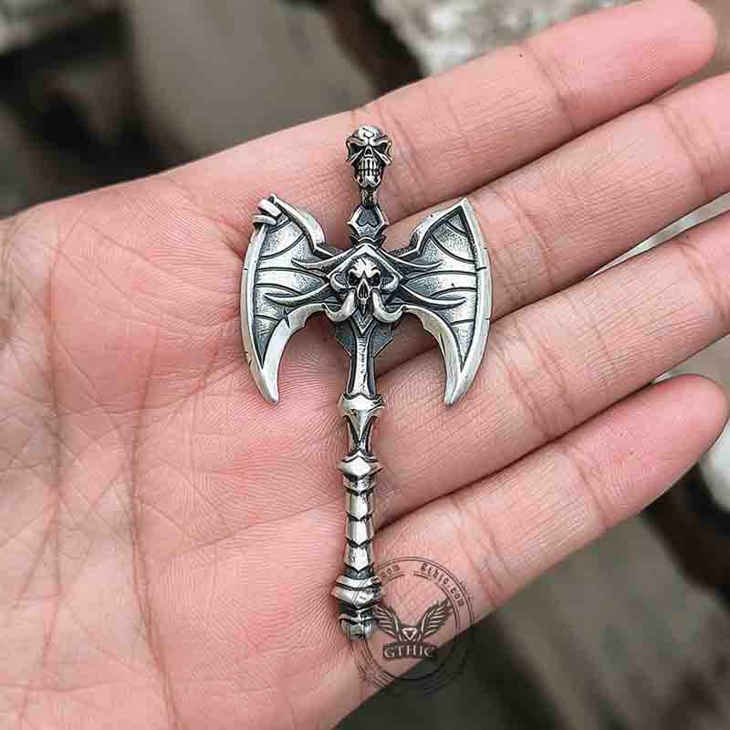 Ciondolo teschio in argento sterling Tomahawk vichingo Gorehowl