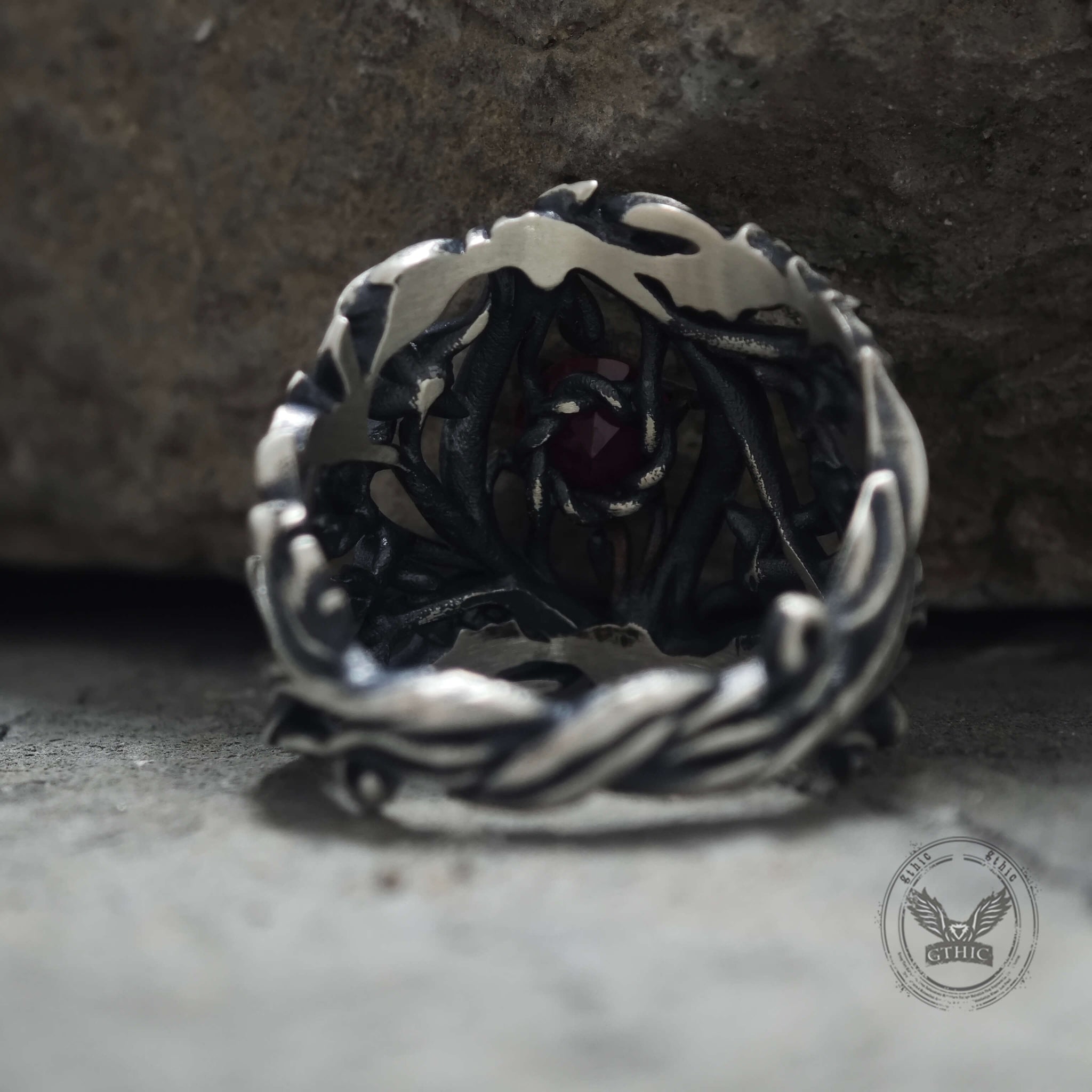 Vines Design Inlaid Gem Sterling Silver Ring | Gthic.com