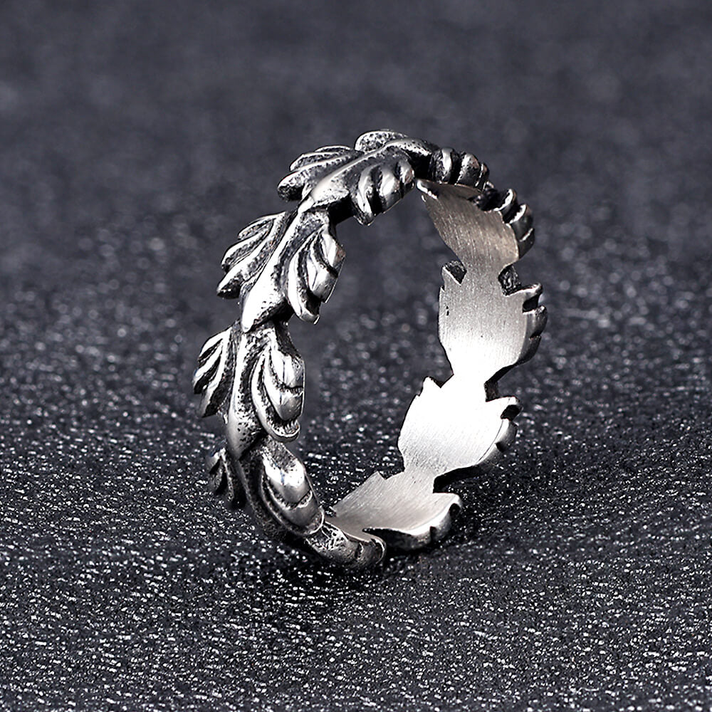 Vintage Animal Feather Stainless Steel Ring | Gthic.com