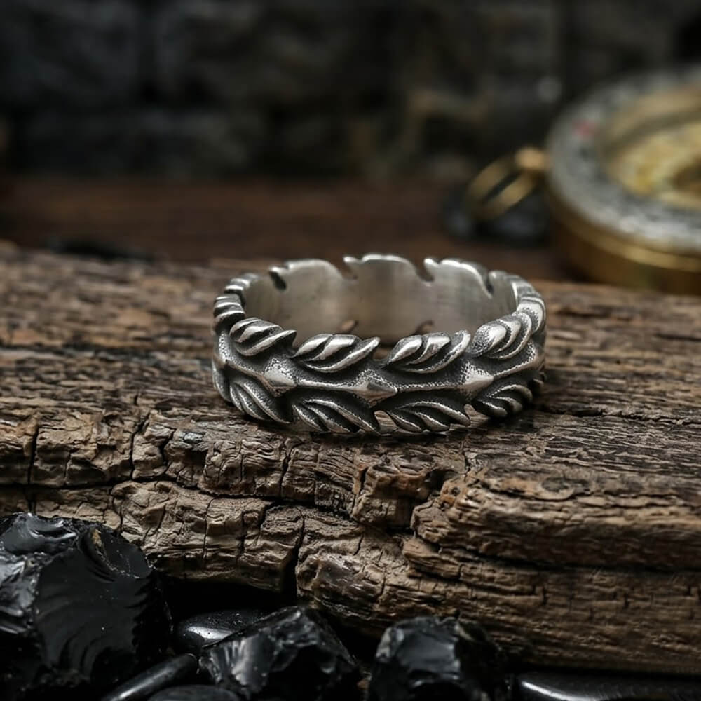 Vintage Animal Feather Stainless Steel Ring | Gthic.com