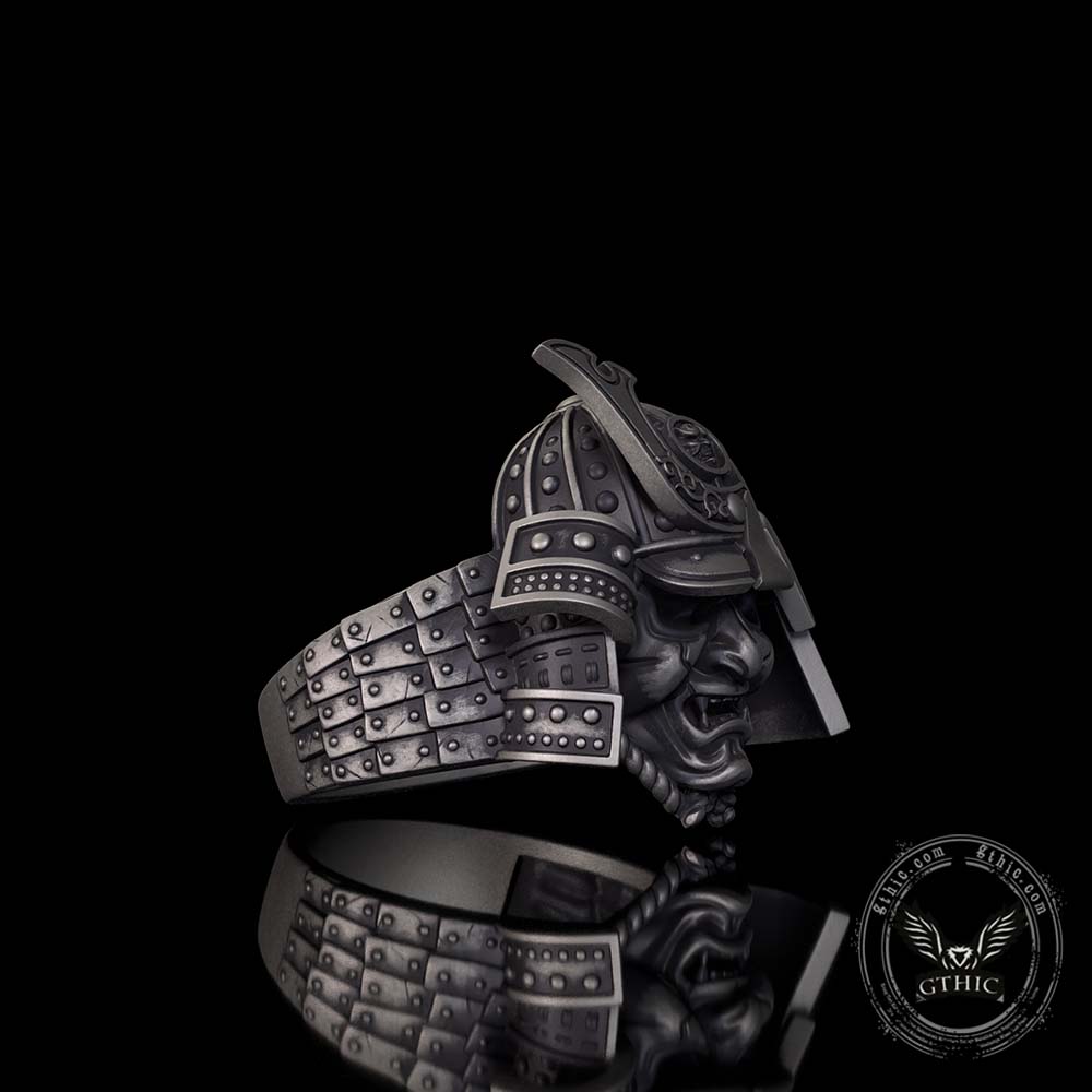 Vintage Asymmetric Samurai Oni Mask Sterling Silver Ring | Gthic.com