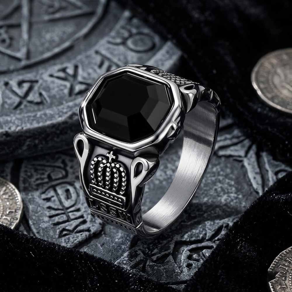 Vintage Black Gem Crown Pattern Stainless Steel Ring | Gthic.com