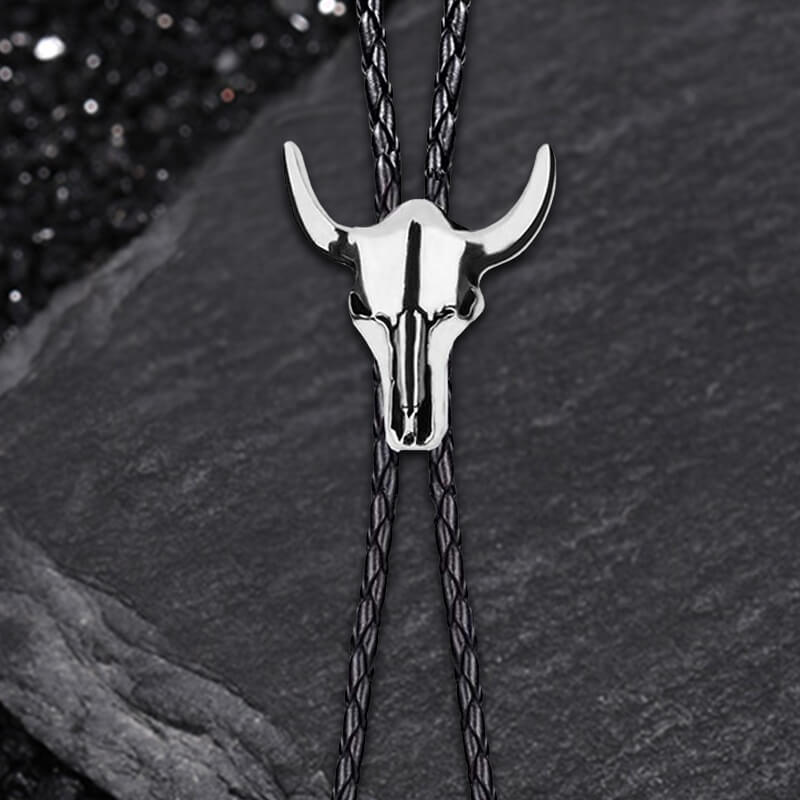 Vintage Bull Skull Western Cowboy Alloy Bolo Tie