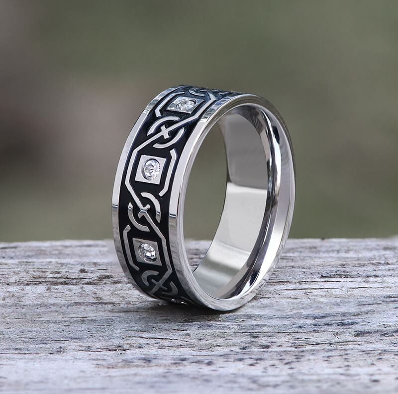 Vintage Celtic Knot Stainless Steel Band Ring | Gthic.com