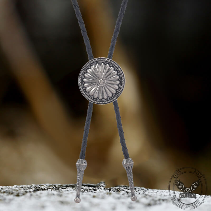 Vintage Celtic Pattern Cowboy Alloy Bolo Tie