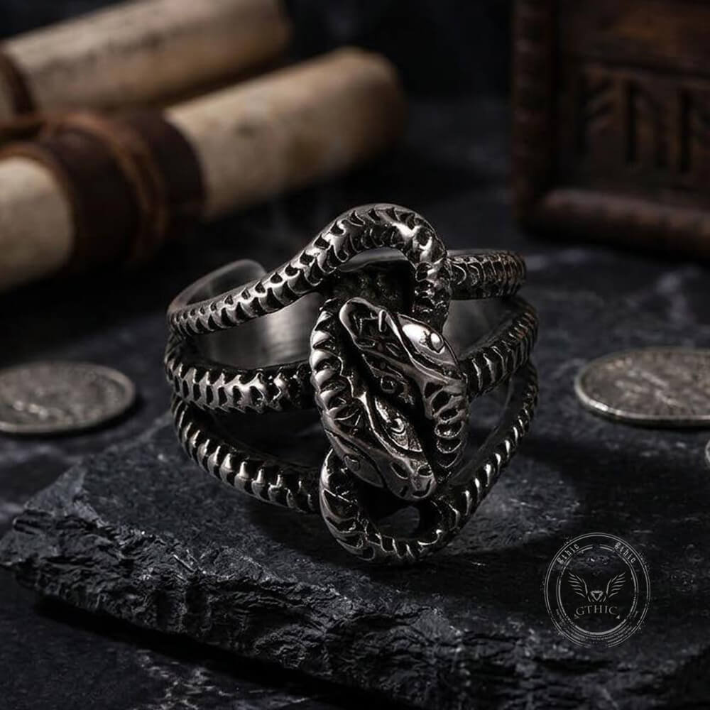 Bague en acier inoxydable avec crâne de serpent enroulé