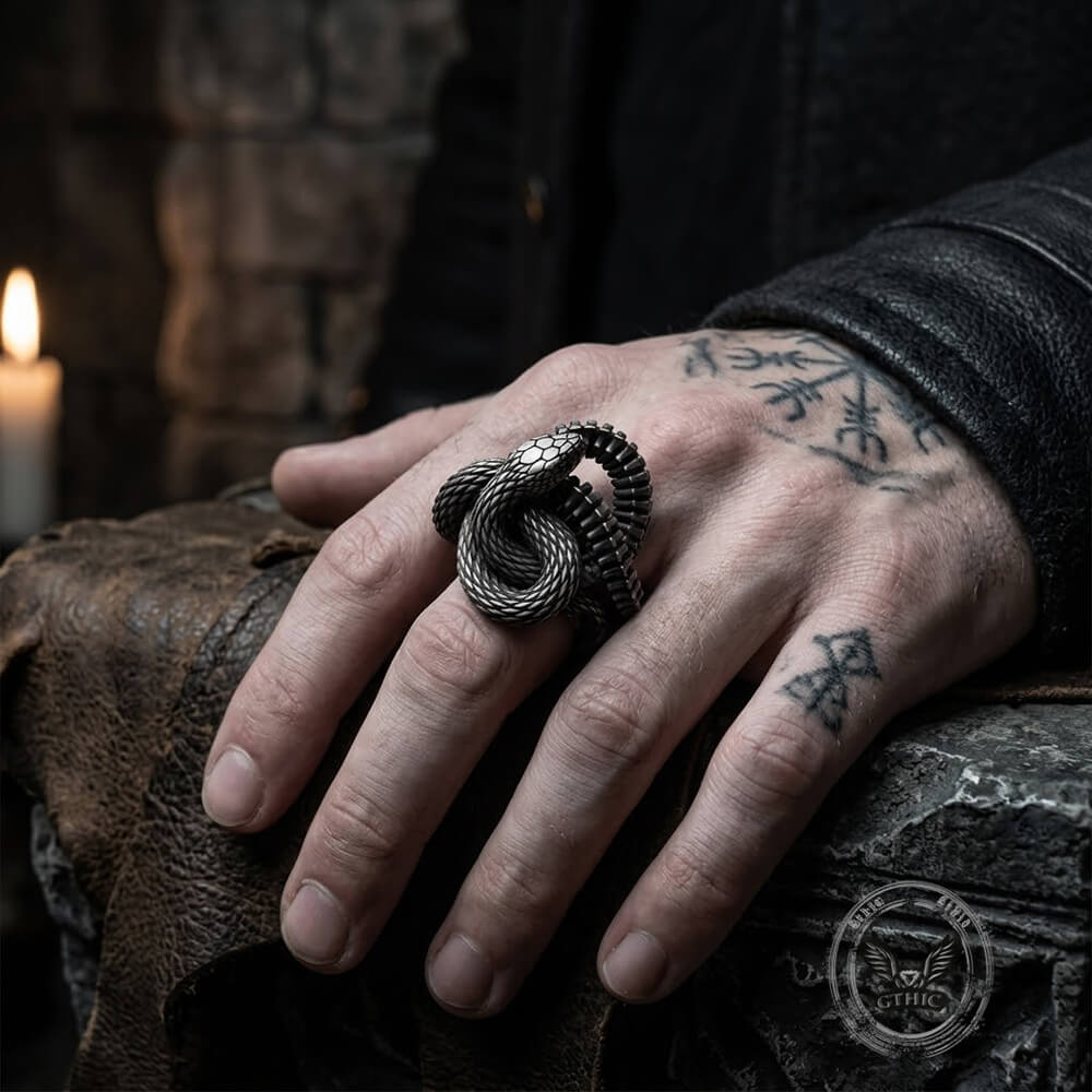 Vintage Coiled Snake Sterling Silver Animal Ring | Gthic.com
