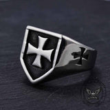 Vintage Cross Pattern Stainless Steel Shield Ring | Gthic.com