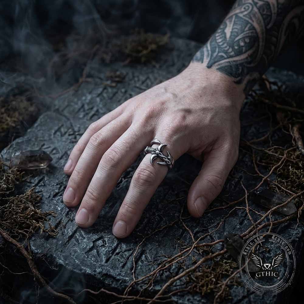 Vintage Curved Sword Stainless Steel Ring | Gthic.com
