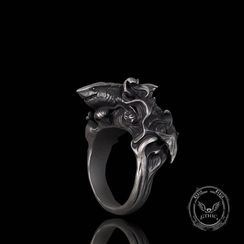 Vintage Fierce Shark Ocean Wave Sterling Silver Ring 02 | Gthic.com