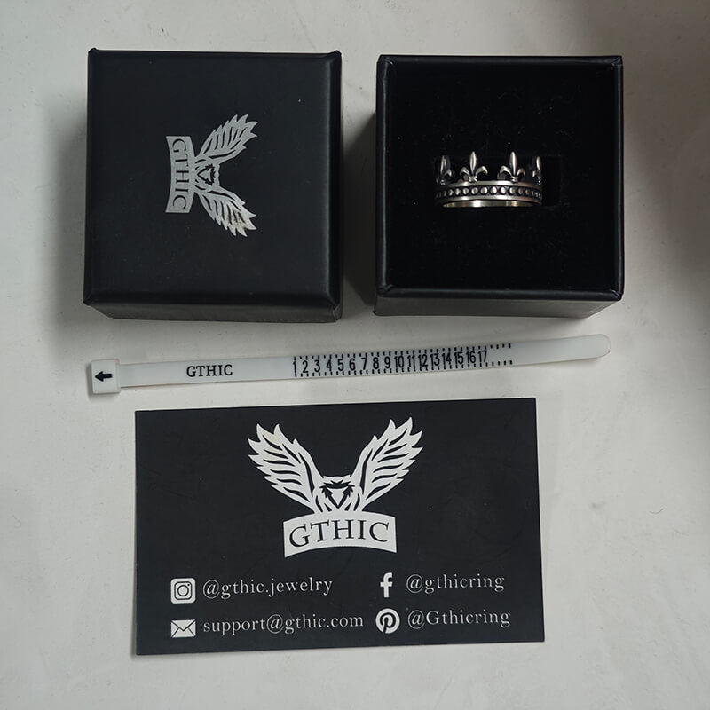 Vintage Fleur-De-Lis Crown Sterling Silver Ring